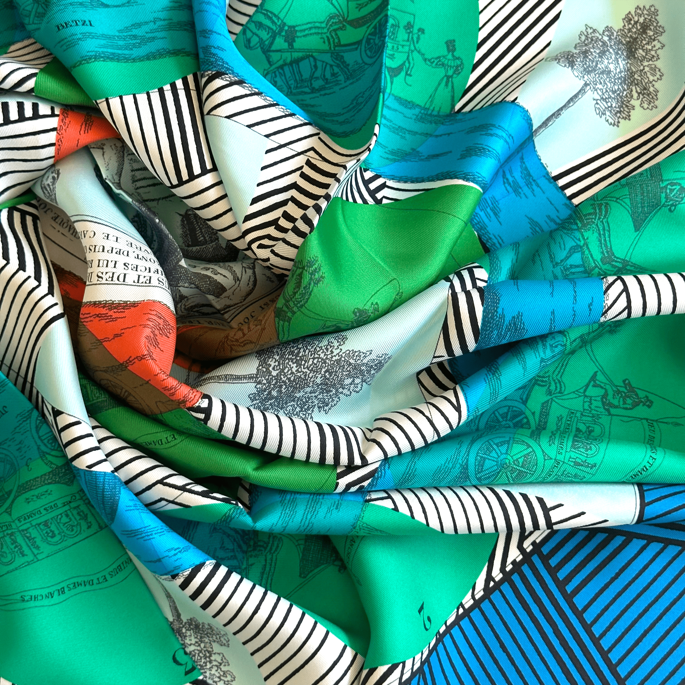 jeu-des-onibus-et-dames-blanches-foulard-hermes-froissé