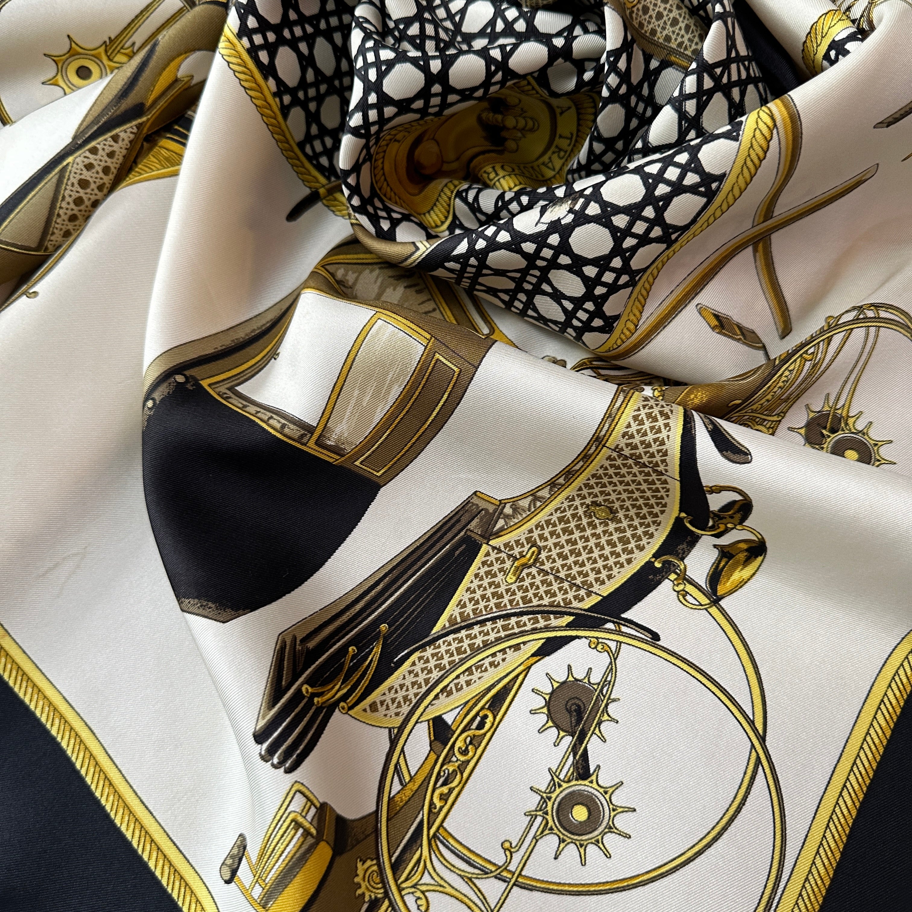 Transforming cars - HERMES SCARF 90 CM