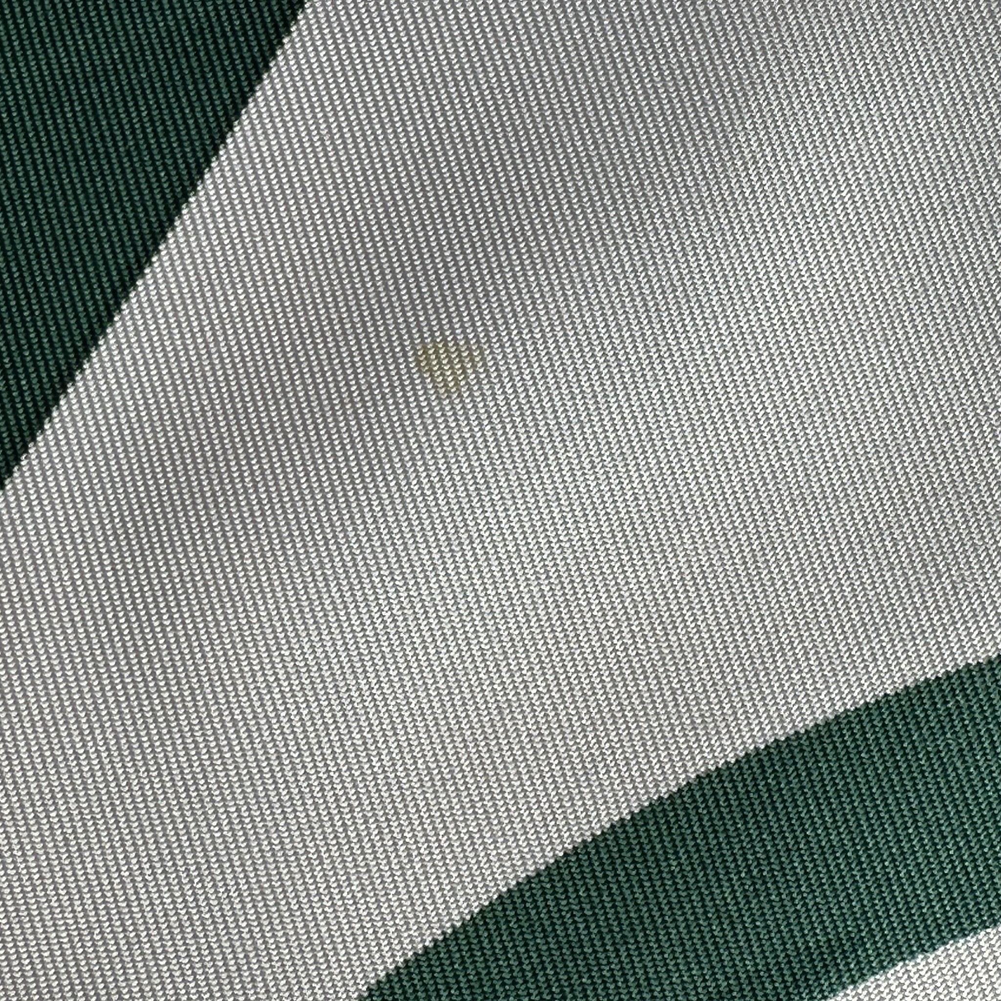 petite tache sur le foualrd