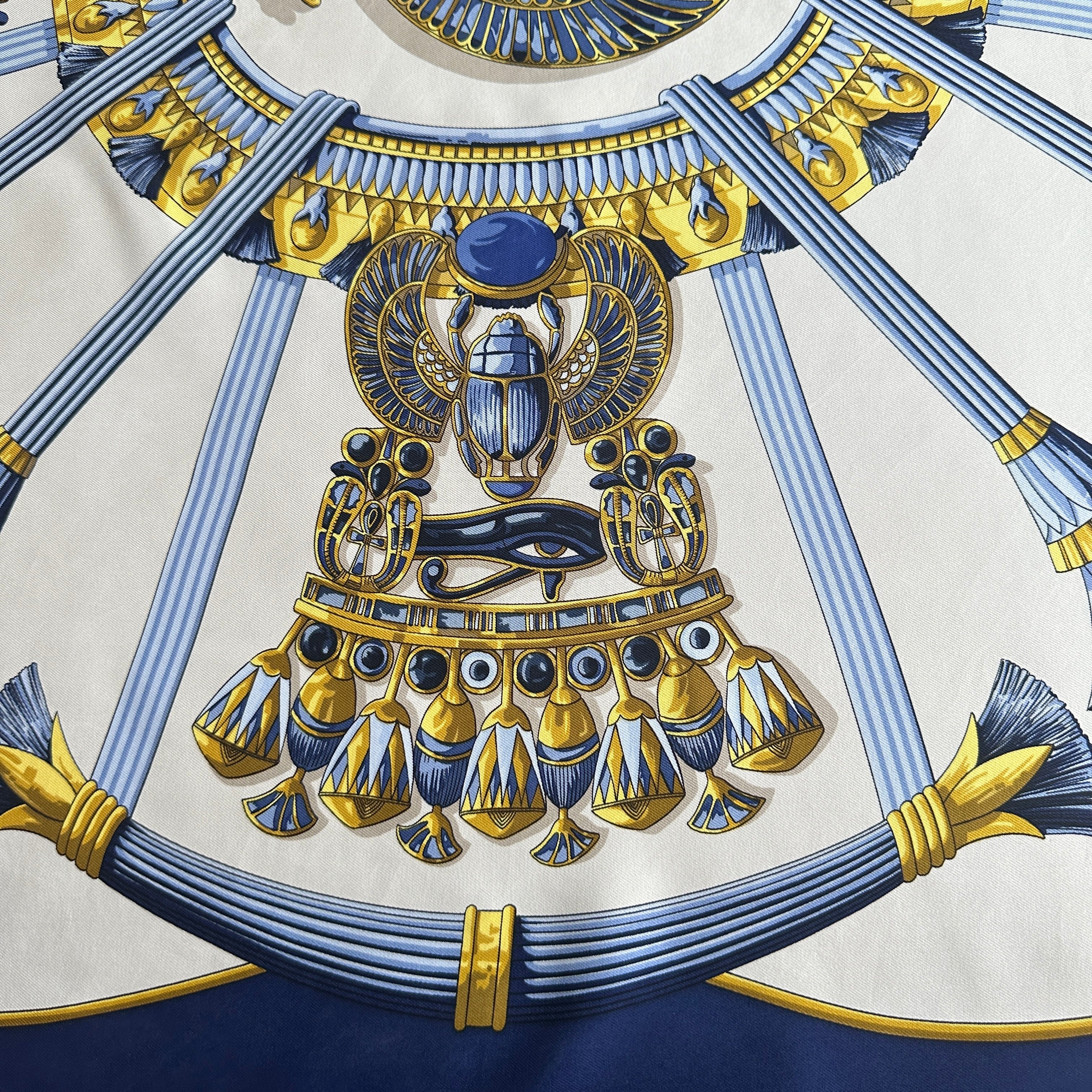 Détail cartouche et scarabée – iconographie Égypte antique