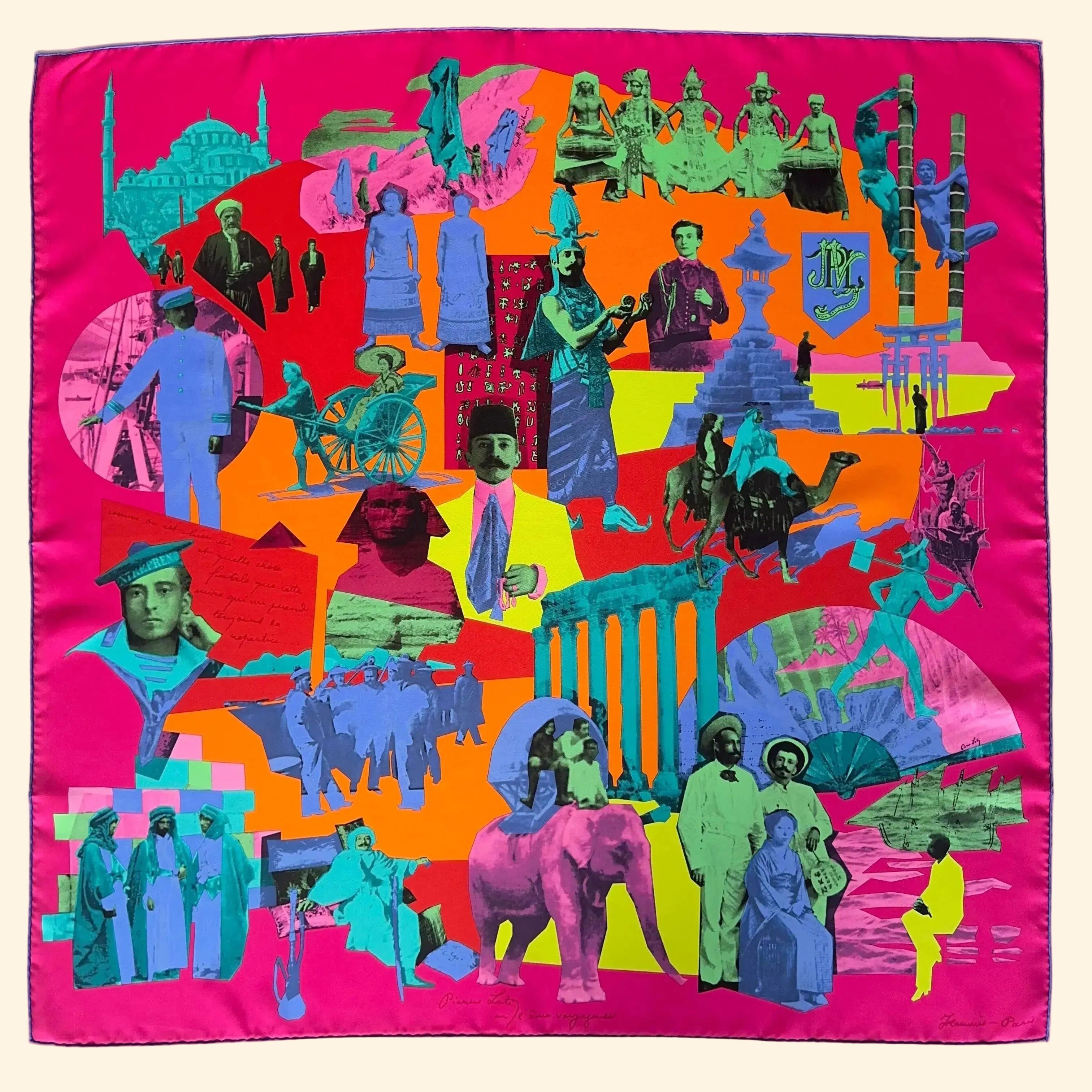 Vue d'ensemble du Carré Hermès "Pierre Loti" (2009) sur fond fuchsia vibrant. Design style Pop-Art signé Cyrille Diatkine représentant un collage de souvenirs de voyages (Turquie, Japon, Égypte).